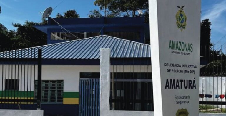 Homem é preso em Amaturá por invadir casa da ex e ameaçar atual namorado da vítima Homem é preso em Amaturá por invadir casa da ex e ameaçar atual namorado da vítima
