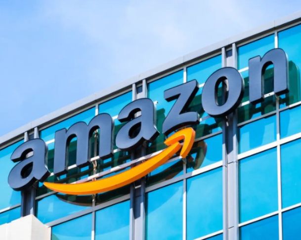 Amazon deve demitir até 30 mil funcionários a partir desta terça-feira (28) Amazon deve demitir até 30 mil funcionários a partir desta terça-feira (28)