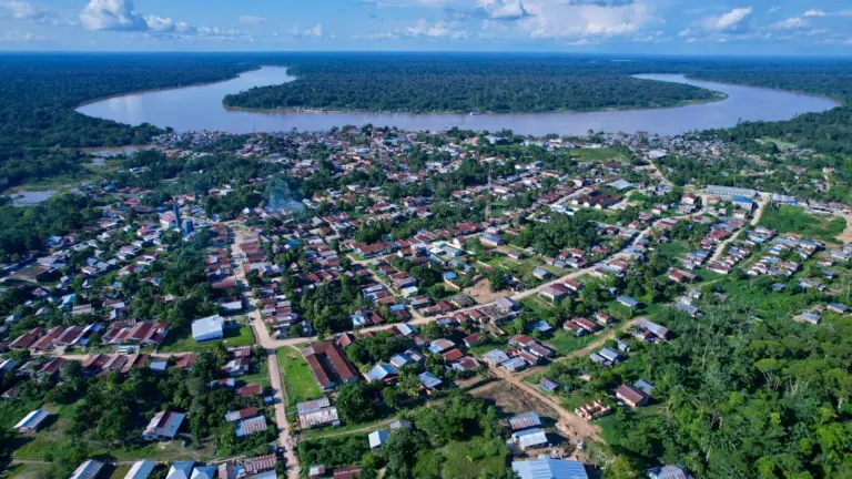 Prefeito de Atalaia do Norte é multado em R$ 13,6 mil por contrato irregular com escritório de advocacia Prefeito de Atalaia do Norte é multado em R$ 13,6 mil por contrato irregular com escritório de advocacia