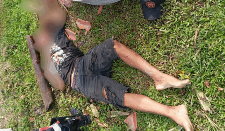 Homem é espancado até a morte com pauladas e pedradas no Amazonas Homem é espancado até a morte com pauladas e pedradas no Amazonas