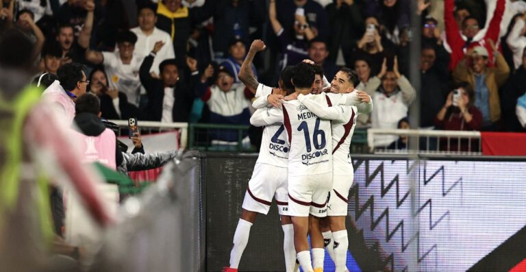 LDU atropela Palmeiras por 3 a 0 e abre grande vantagem na semifinal da Libertadores LDU atropela Palmeiras por 3 a 0 e abre grande vantagem na semifinal da Libertadores
