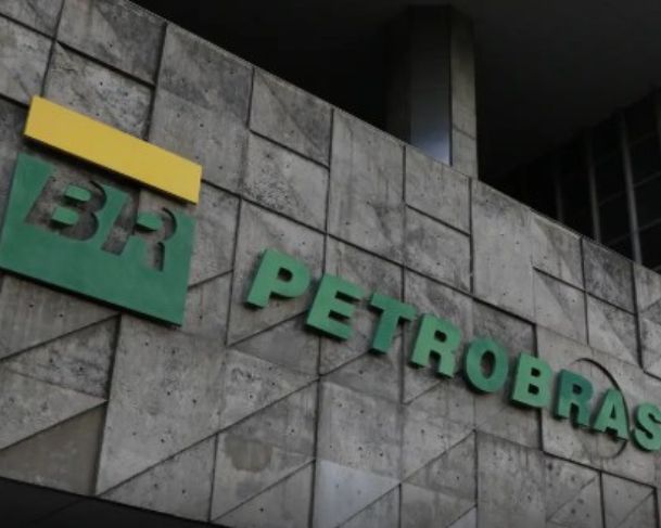 Petrobrás recebe autorização do Ibama para perfuração e exploração de poço no Foz do Amazonas Petrobrás recebe autorização do Ibama para perfuração e exploração de poço no Foz do Amazonas