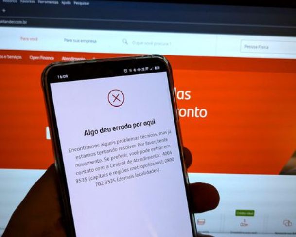 Aplicativo do Santander apresenta instabilidade e deixa Pix fora do ar Aplicativo do Santander apresenta instabilidade e deixa Pix fora do ar