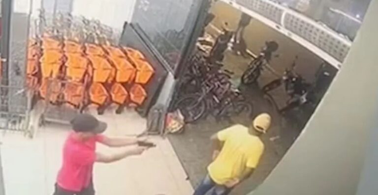 Sargento aposentado escapa de tiro por falha na arma de criminoso Sargento aposentado escapa de tiro por falha na arma de criminoso