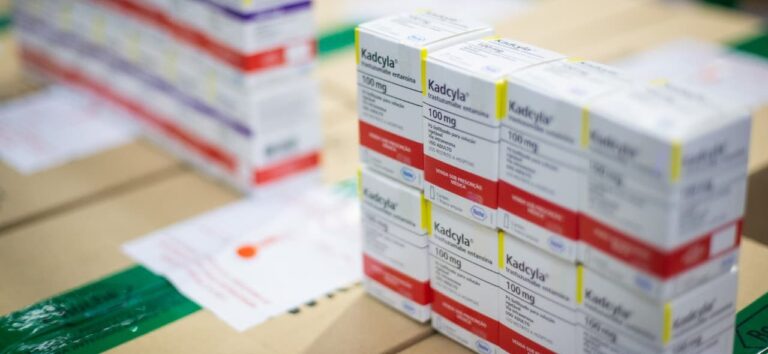 SUS vai distribuir remédio inédito e moderno para tratamento de câncer de mama SUS vai distribuir remédio inédito e moderno para tratamento de câncer de mama