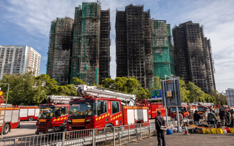 Número de mortos em incêndio de Hong Kong chega a 146