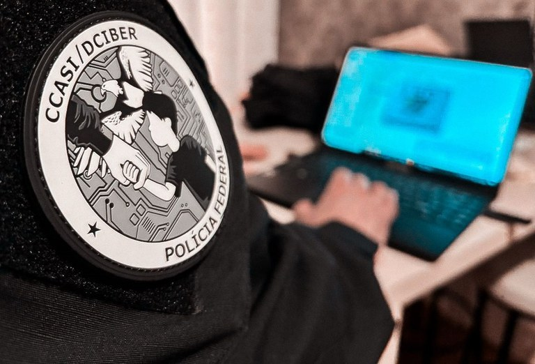 Operação Firewall prende suspeito de guardar e divulgar vídeos de abuso sexual infantil em Manaus