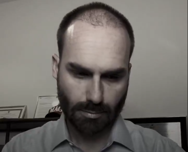 Eduardo Bolsonaro reage após ser chamado de ‘louco’ por governador do Mato Grosso