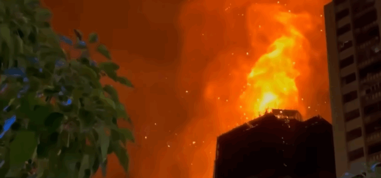 Suspeitos de incêndio em Hong Kong trabalham em construtora e foram presos