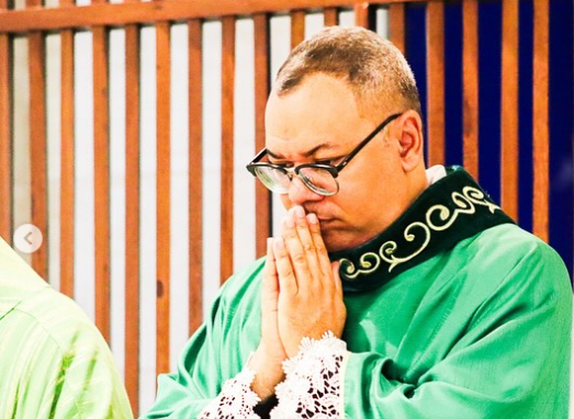 Padre e mais duas pessoas morrem em desabamento de prédio, em Salvador