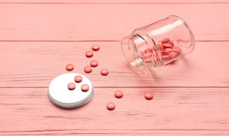 Reposição hormonal: saiba o melhor momento para começar e os cuidados necessários