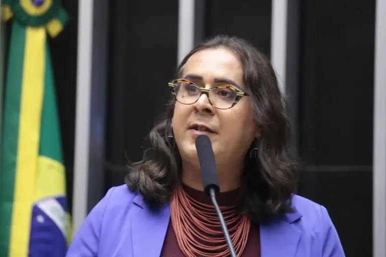 “Bolsonarismo de sapatênis”: diz Duda Salabert sobre deputados do Novo na Câmara