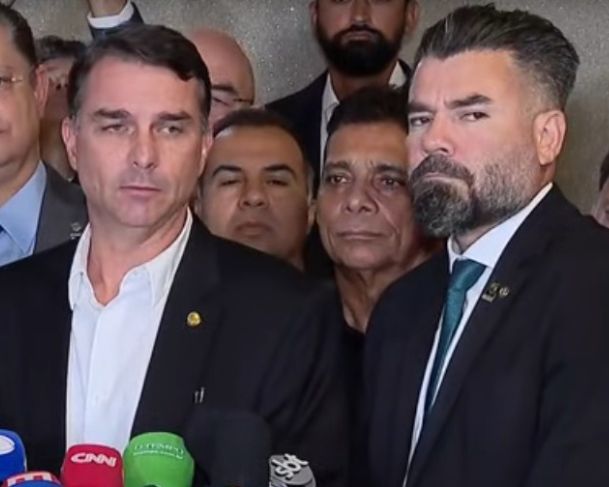 Flávio Bolsonaro rejeita dosimetria e promete levar pauta de anistia adiante “Que vença quem tiver mais votos'”