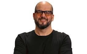 Conheça Caio Camargo, especialista no varejo brasileiro e palestrante do Amazon IA Summit