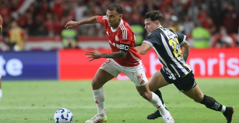 Inter domina, mas Santos reage e empate embola briga contra rebaixamento no Brasileirão