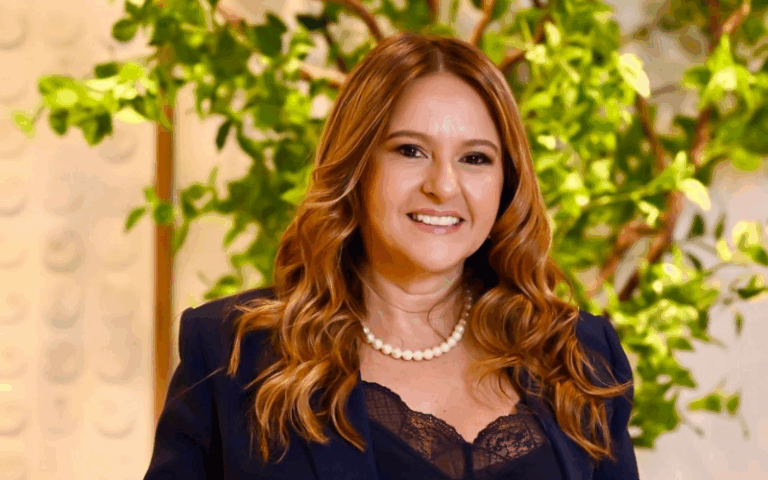 A advogada Laura Maria Santiago Lucas