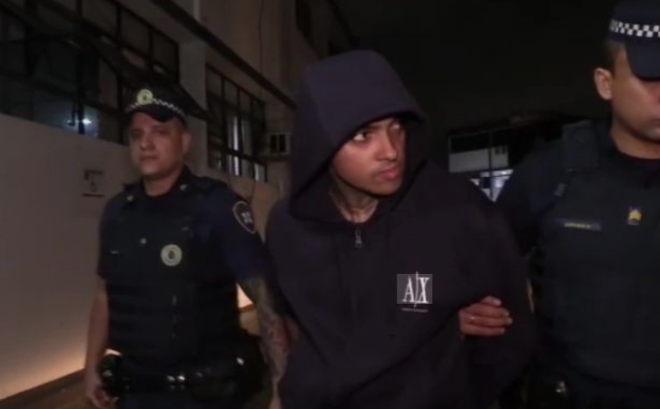 MC Brinquedo é preso ao fugir em moto sem habilitação na Zona Sul de SP