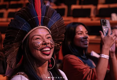 Vanda Witoto critica prefeitos e vereadores pela ausência na abertura da COP-30