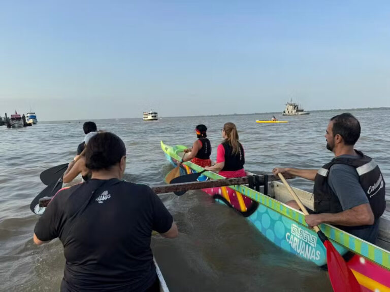 COP30: “Barqueata” reúne embarcações e lideranças amazônicas em ato pela justiça climática