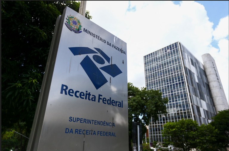 Pix acima de R$ 5 mil não será taxado, diz Receita Federal