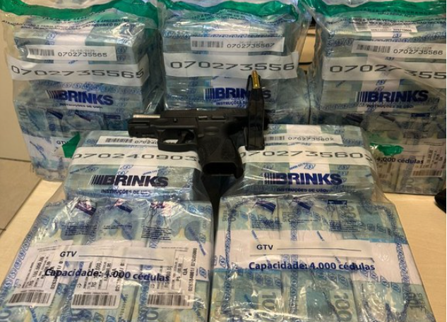 PM da Casa Militar e dois homens são presos com R$ 2,5 milhões em shopping de Manaus