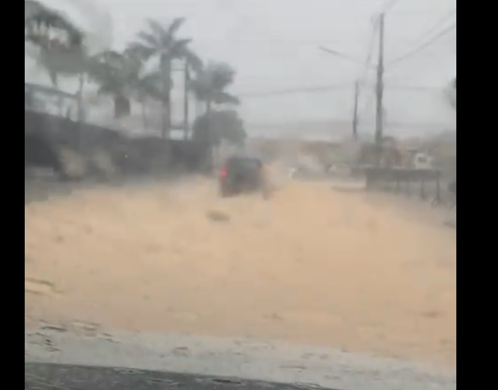 Defesa Civil aponta bairro Redenção como mais afetado pelas chuvas deste sábado (20) em Manaus