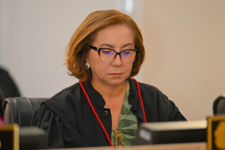 Plano de saúde é condenado por negar UTI aérea em caso grave de Covid no AM