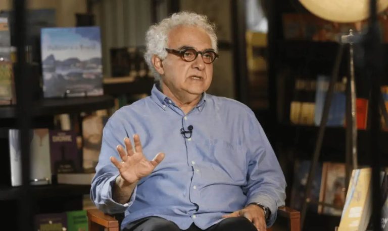 Milton Hatoum lança dois novos livros em Manaus neste domingo (14) Milton Hatoum lança dois novos livros em Manaus neste domingo (14)