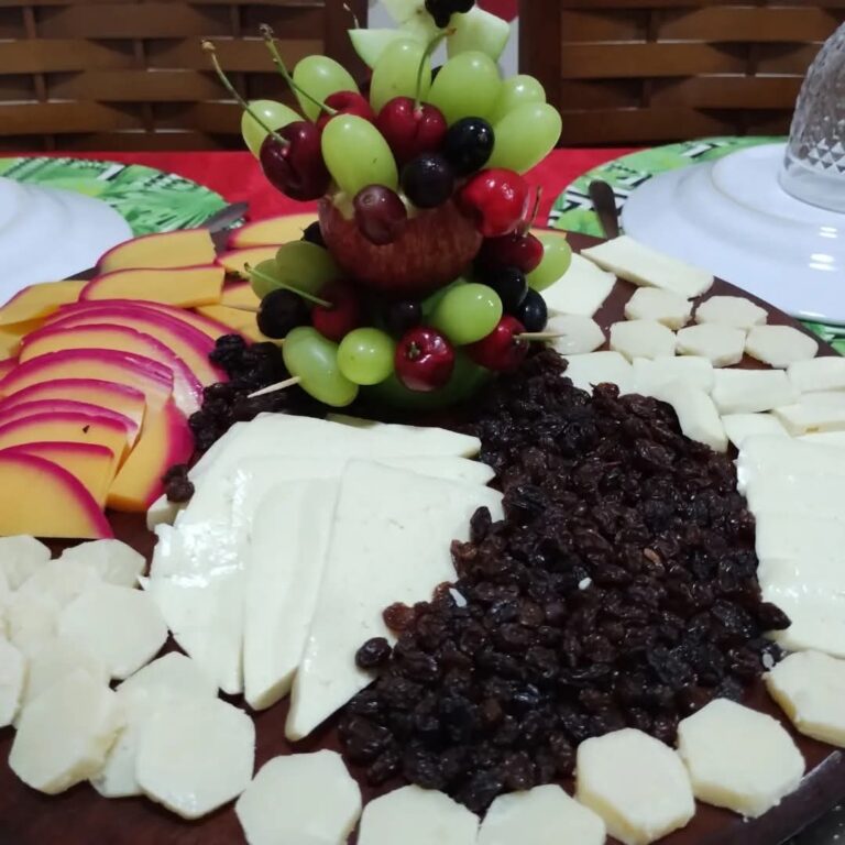 Como montar tábuas de frios e sabores amazônicos para uma ceia de Natal especial Como montar tábuas de frios e sabores amazônicos para uma ceia de Natal especial