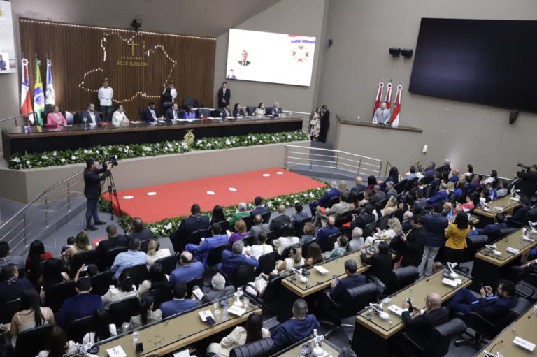 Aleam autoriza Governo do Amazonas a contratar empréstimo de R$ 327 milhões Aleam autoriza Governo do Amazonas a contratar empréstimo de R$ 327 milhões