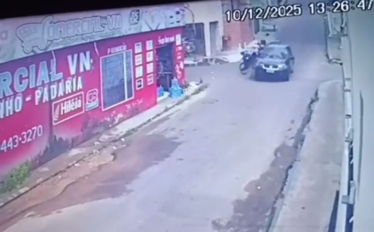 Veja momento de acidente que matou motociclista e deixou jovem ferida em Manaus Veja momento de acidente que matou motociclista e deixou jovem ferida em Manaus