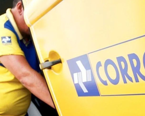 Correios devem demitir cerca de 15 mil empregados para redução de custos