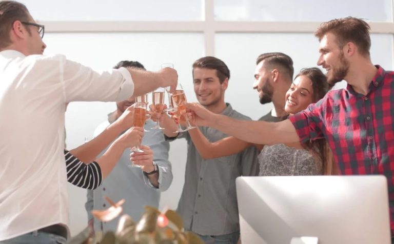 Festa da firma: veja o que não se deve fazer na confraternização da empresa