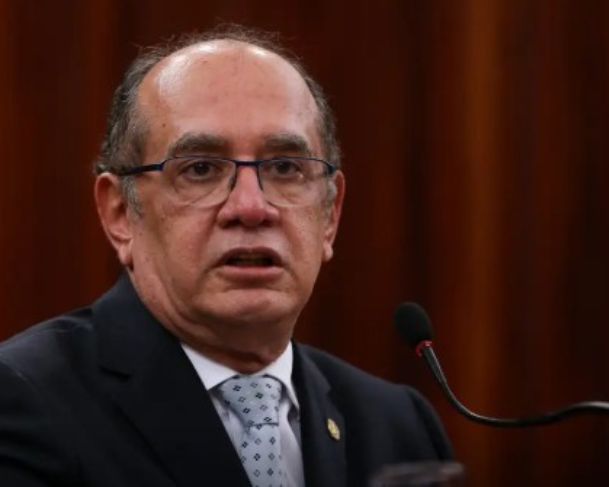 Gilmar Mendes reconsidera sobre poder da PGR em pedidos de impeachment no STF Gilmar Mendes reconsidera sobre poder da PGR em pedidos de impeachment no STF