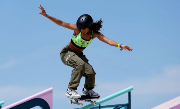 Rayssa Leal “quebra tudo” e conquista pela quarta vez o SLS Super Crown