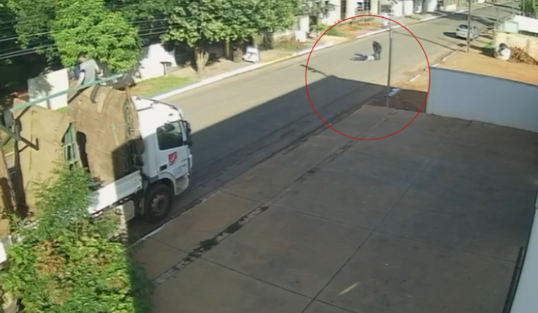 Atirador persegue e mata jovem trabalhador no meio da rua em Cuiabá