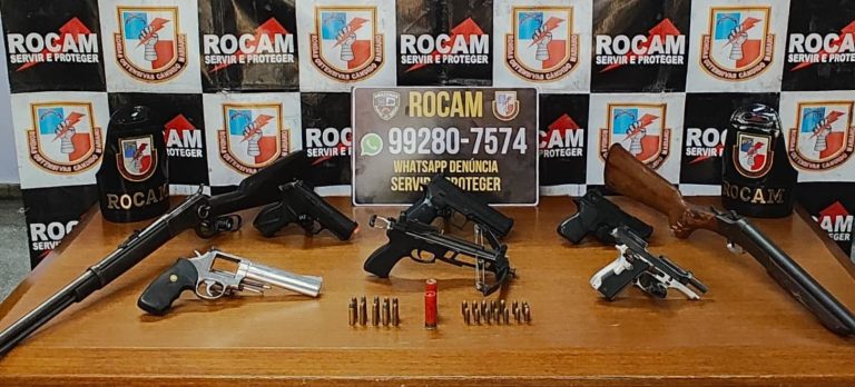 Homem é preso com arsenal após agredir e manter esposa em cárcere privado em Manacapuru