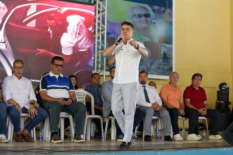 David Almeida anuncia pacote de obras e entregas para Manaus em 2026