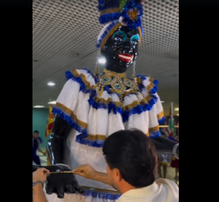 Chegada da Kamélia marca abertura oficial do Carnaval de Manaus 2026