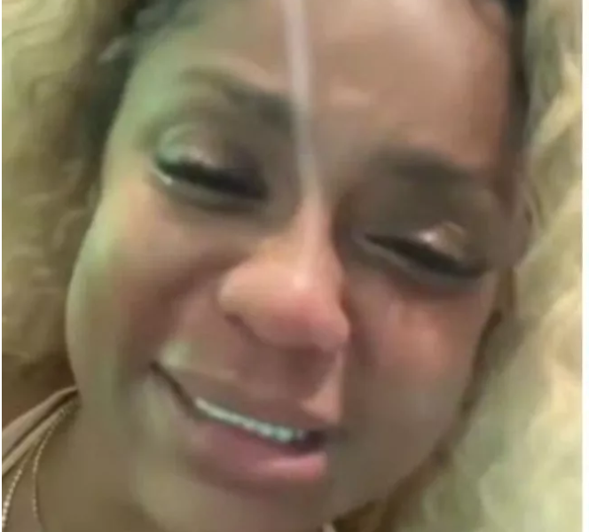 Cariúcha surge aos prantos e revela ter sido expulsa de hotel após discussão com affair