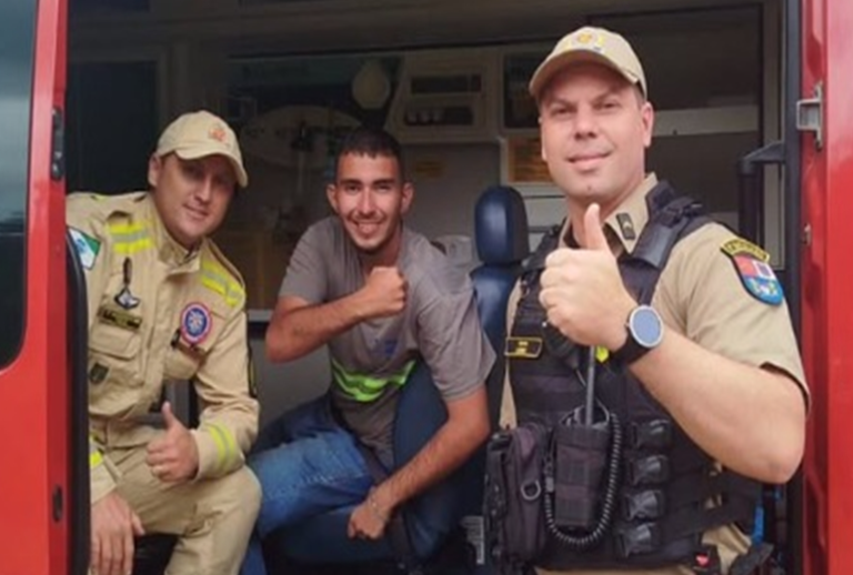 Bombeiro revela como jovem saiu da mata com vida no Pico Paraná