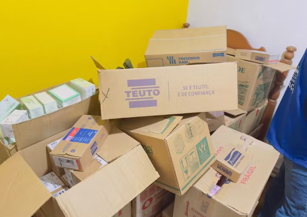 Farmácia clandestina: idoso é preso com remédios para câncer e hemodiálise desviados do SUS