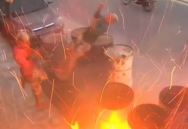 Tonel explode após jovem acender isqueiro e deixa dois feridos no Recife