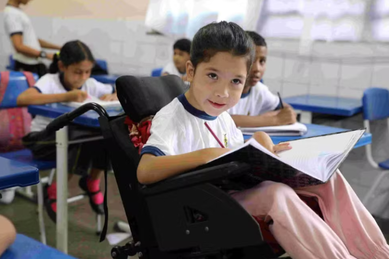 Transferência de alunos da rede estadual do Amazonas começa nesta quarta-feira