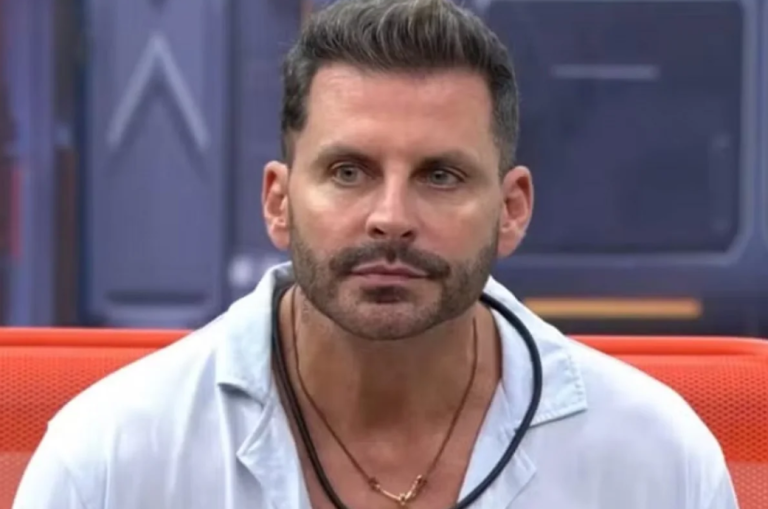 Equipe atualiza estado de saúde de Henri Castelli após saída do BBB26