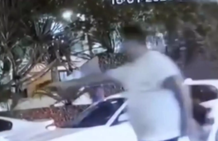 Dois médicos são mortos a tiros por colega em frente a restaurante em Alphaville