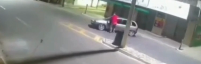 Furto frustrado: carro ‘não funciona’ e ladrões fogem sem levar nada