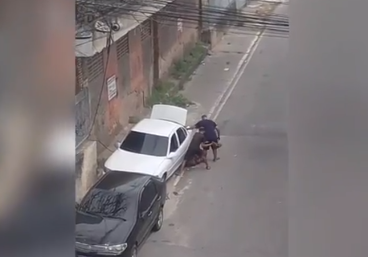 Tentativa de furto termina com homem espancado no Rio de Janeiro
