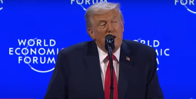 Trump afirma em Davos que só os EUA são capazes de proteger a Groenlândia