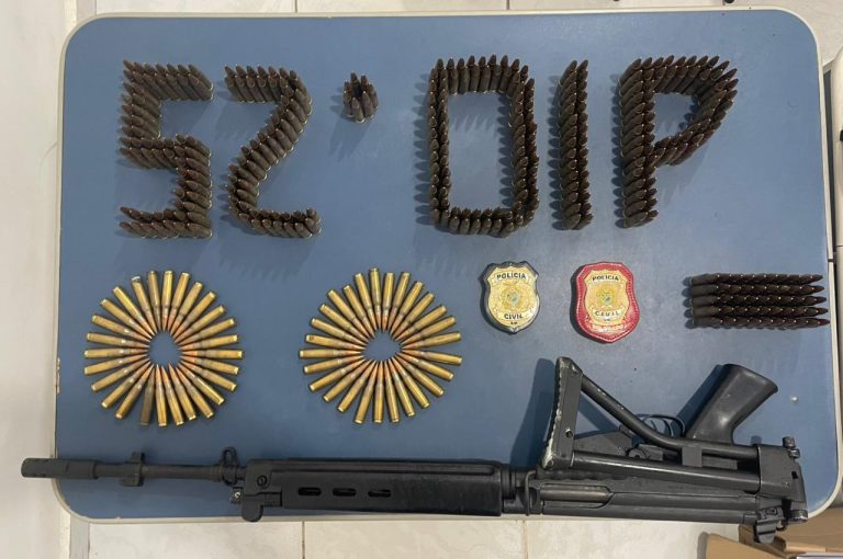 Fuzis apreendidos no Amazonas são do Exército Venezuelano, diz polícia